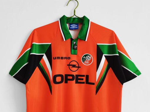 Republic of Ireland 1997 Away Jersey - Image 2