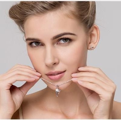 Alternative view of Four Leaf Clover Necklace