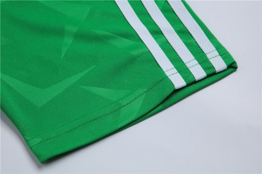 Republic of Ireland 1990 Home Jersey - Image 3