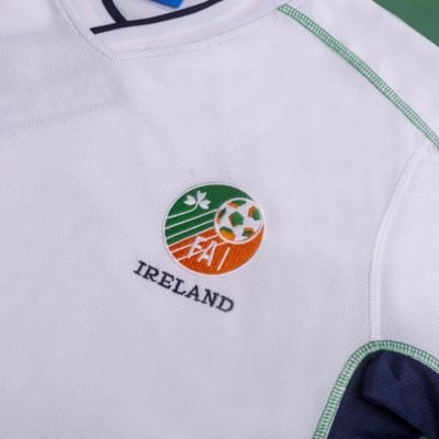 Alternative view of Ireland 2002 Away Jersey