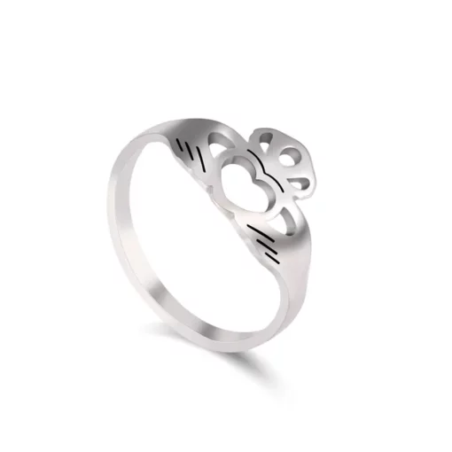 Minimalist Claddagh Ring - Image 5