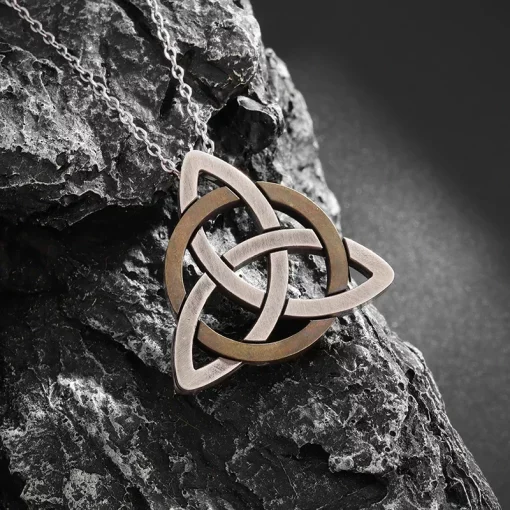 Celtic Triquetra Necklace - Image 3