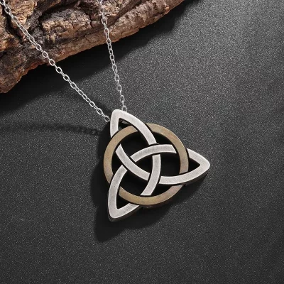 Alternative view of Celtic Triquetra Necklace