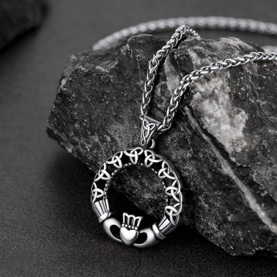 Traditional Irish Triquetra Claddagh Pendant Necklace