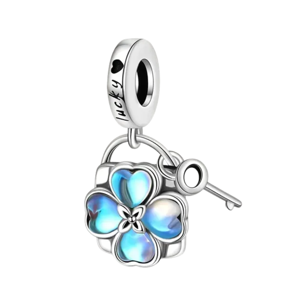 Charms Four Leaf Clover Green Beads Charms Four Leaf Clover Green Beads