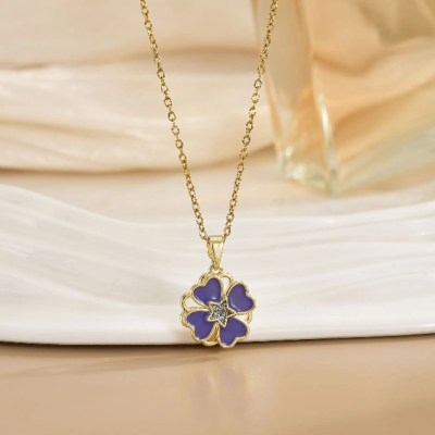 Trendy Gold-Plated Lucky Clover Necklace